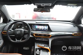 长安汽车-长安UNI-T-2.0T 运动版 领航型