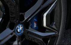 创新BMW iX M60及BMW iX xDrive 40正式登陆中国市场