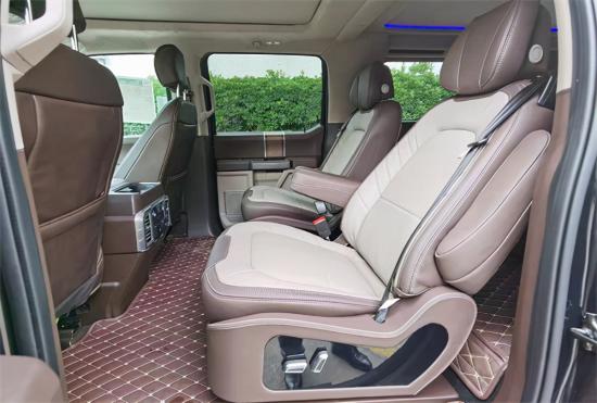 勇猛者平顶熊猫版七座SUV、同级别最强越野行宫绝不为过