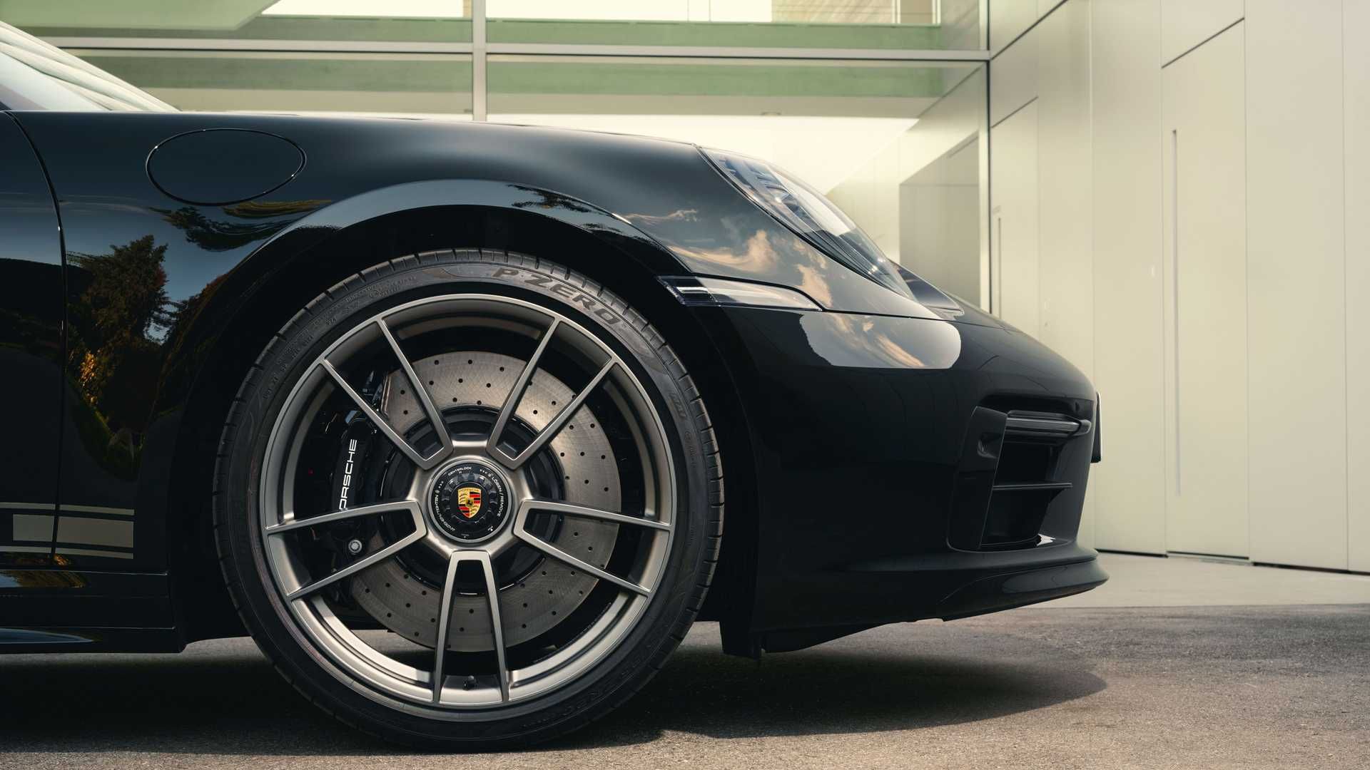 別樣的生日禮物——Porsche Design成立50周年，推出特別版911