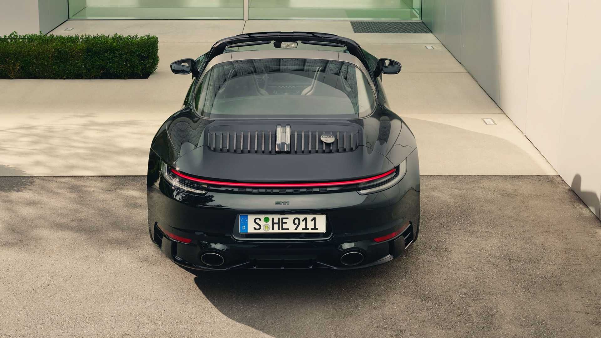 別樣的生日禮物——Porsche Design成立50周年，推出特別版911