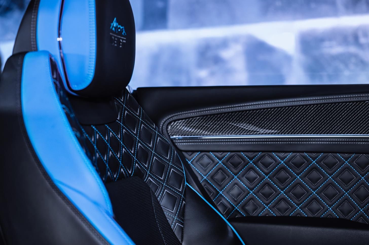 宾利品牌在华首次开启冰雪体验，Ice GT车型上演首秀