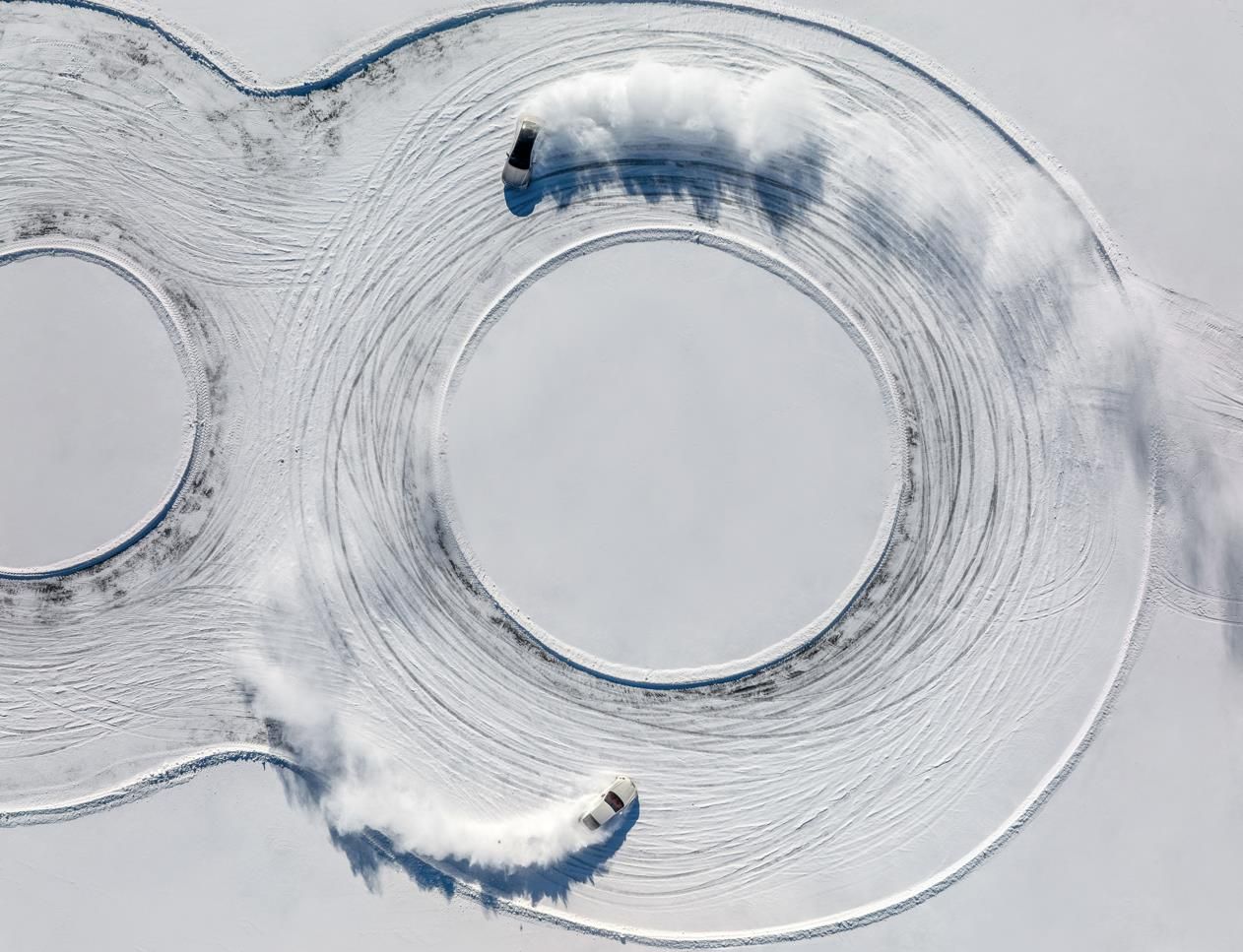 宾利品牌在华首次开启冰雪体验，Ice GT车型上演首秀