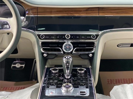  21款宾利飞驰上流社会高端品质的首选 