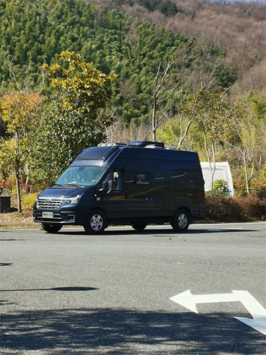 B型房车天花板？瑞弗启界R700，福特V348PRO商旅B型房车发布