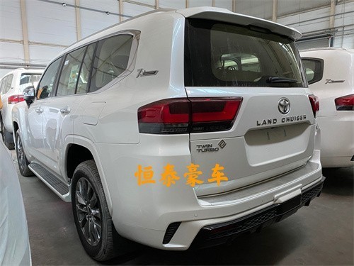 全新酷路泽LC300 3.5T V6到港预定优惠 