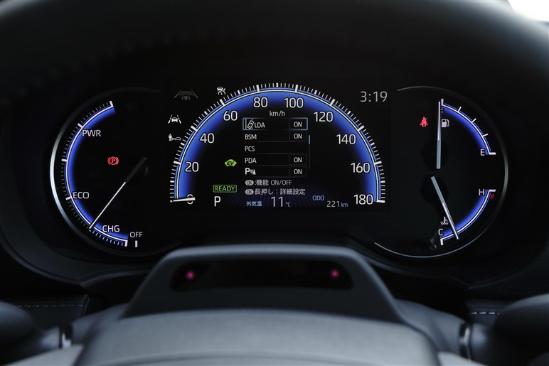 真正适合普通家庭的车？丰田新一代主力MPV车型Noah/Voxy图解