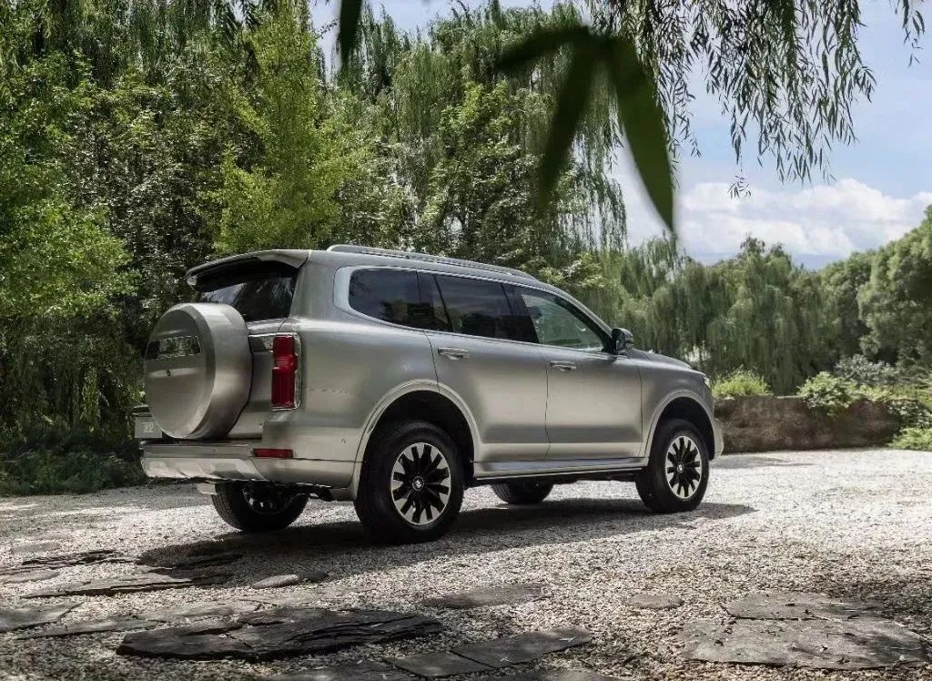 留住燃油车的尊严，3、40万买辆六缸车，你会爱上那种感觉