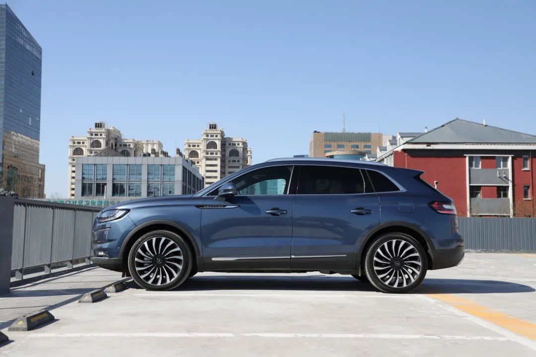 留住燃油车的尊严，3、40万买辆六缸车，你会爱上那种感觉