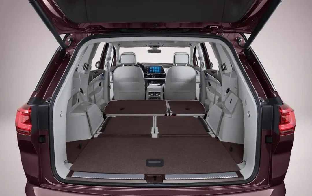 留住燃油车的尊严，3、40万买辆六缸车，你会爱上那种感觉