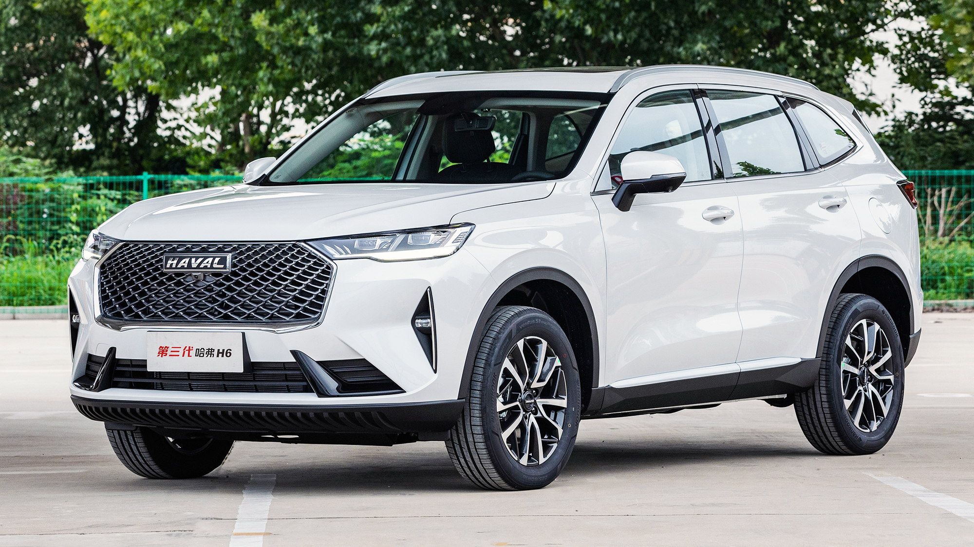 4月车市集体暴跌，只有比亚迪杀疯了