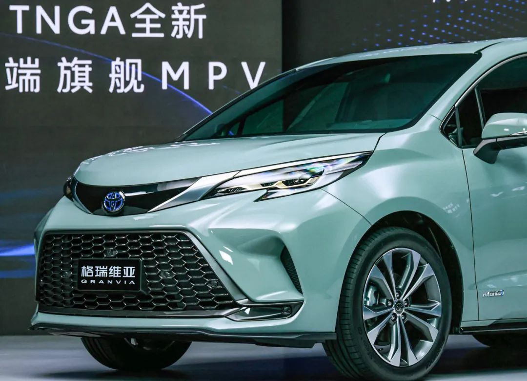 一汽丰田版“赛那”发布！终于不用加价了？