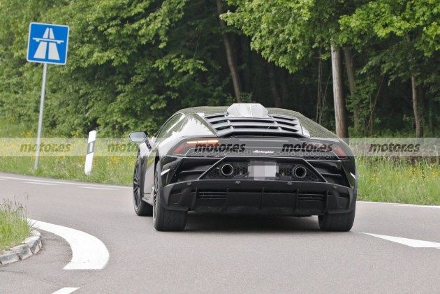 或将在明年上市 兰博基尼Huracan Sterrato最新谍照曝光 