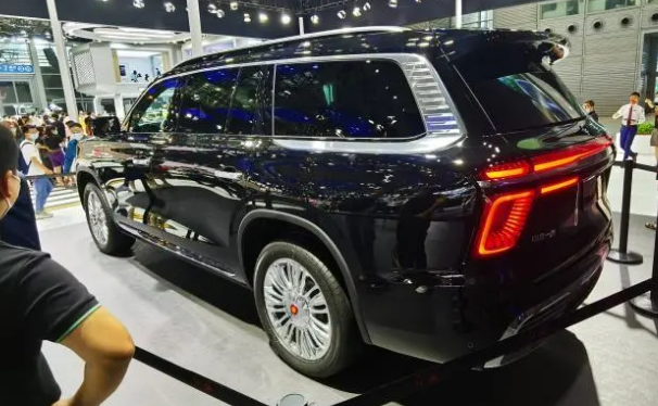 从新一代H5到全新MPV，一大波红旗新品来袭，45万年销目标有戏？