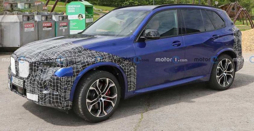 搭载4.4T V8轻混动力系统 新款宝马X5 M60i谍照曝光