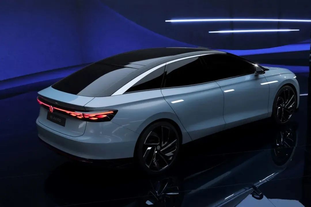 2025年击败特斯拉，掀起全面反攻，大众ID.AERO打响第一枪