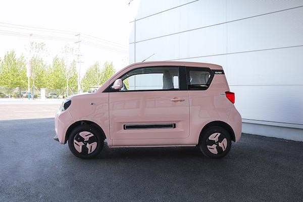 宏光MINI EV雄踞的A00级市场，北汽元宝有机会吗？