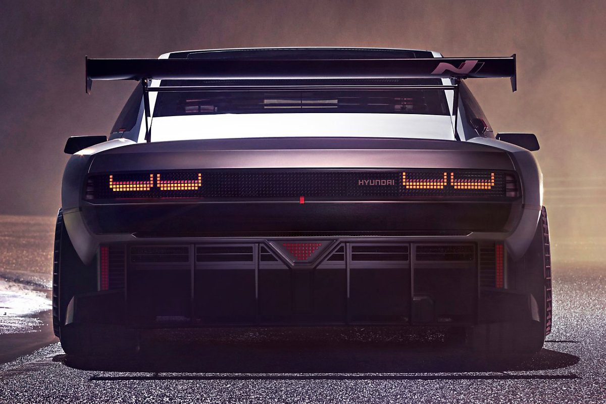 【韩系动向724】现代高性能氢动力超跑N Vision 74，氢燃料不鸡肋！