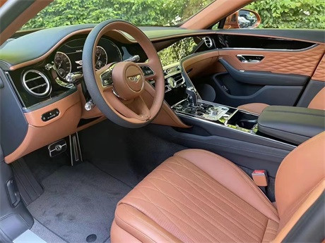 22款宾利飞驰欧版桔橙色可分期降价福利