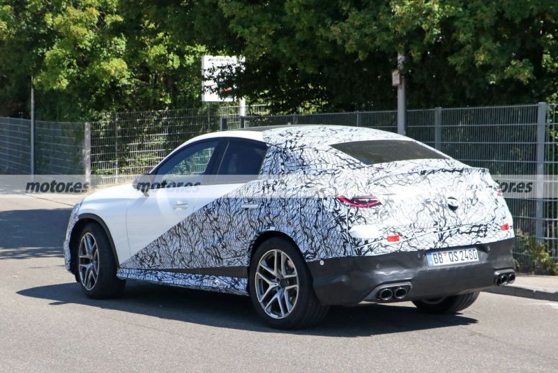 或将在2023年亮相 全新梅赛德斯-AMG GLC 43轿跑SUV谍照曝光 