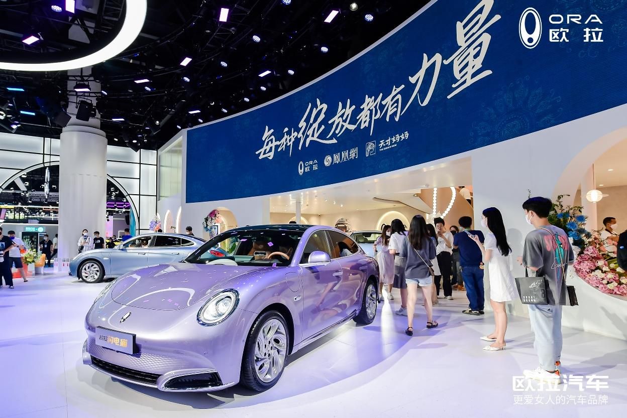 长城汽车携焕新矩阵满电进阶“引爆”2022成都车展
