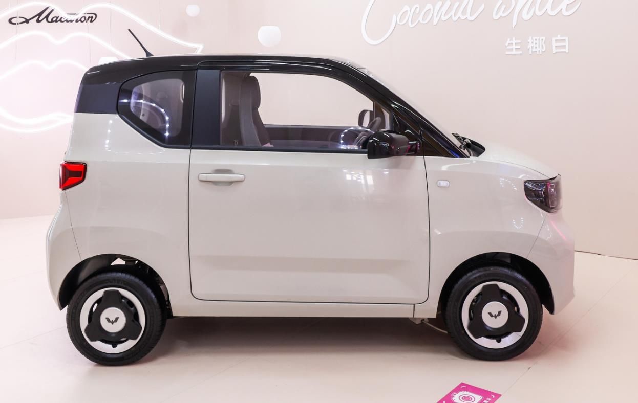 干掉特斯拉Model Y，宋PLUS新能源夺得冠军，7月汽车销量排行发布