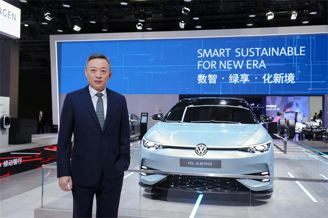 进博会常客大众天团亮相，“数智·绿享·化新境”深入人心