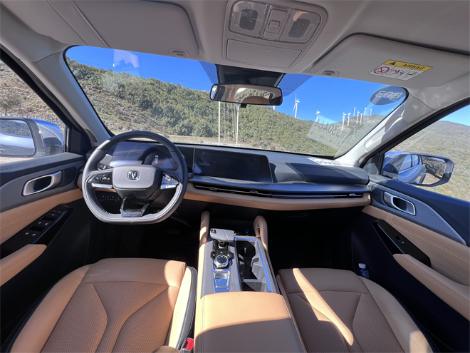 长安皮卡览拓者“后来居上”，蓝鲸动力为“越野露营”添色彩