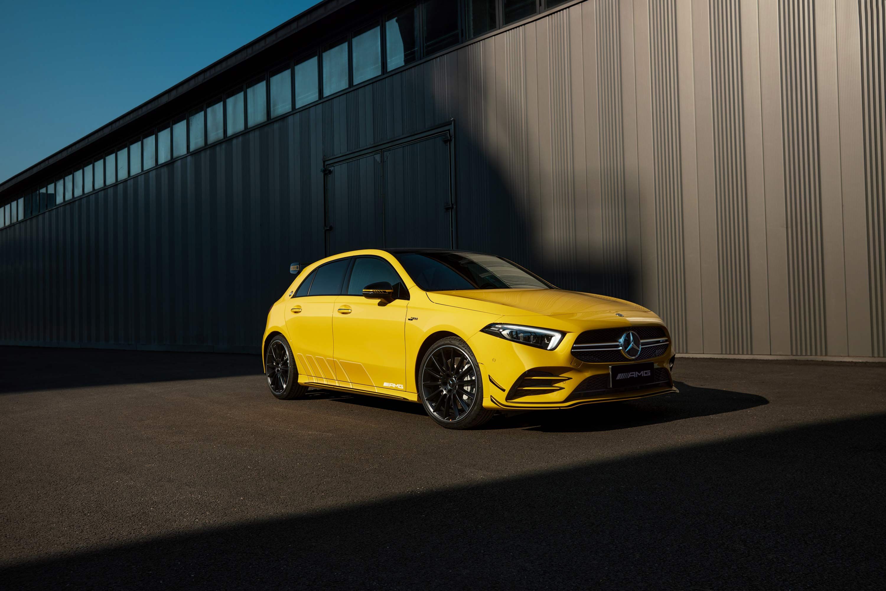 梅赛德斯-AMG A 35 4MATIC灿日特别版上市 售45.58万元
