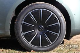 金康塞力斯-问界M5 -四驱性能版