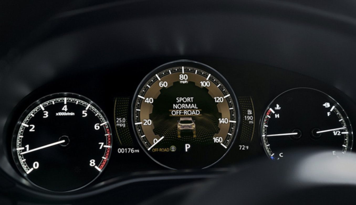 12月15日亮相 国产马自达CX-50实车谍照曝光