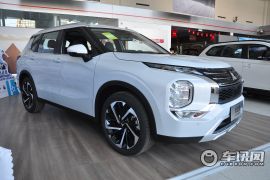 广汽三菱-欧蓝德-1.5T CVT四驱尊耀版 7座