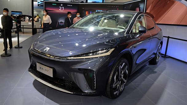 新款飞凡R7能充电能换电，租电池每年养车省2000元？