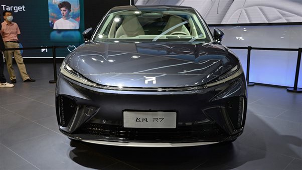新款飞凡R7能充电能换电，租电池每年养车省2000元？