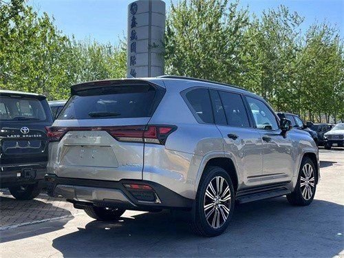 2023款雷克萨斯LX600港口国六近日优惠