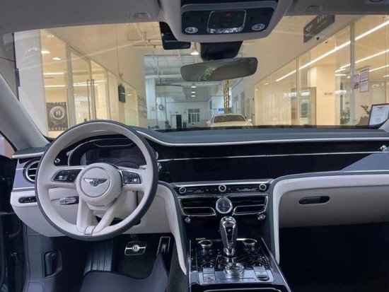 2022款宾利飞驰2.9T混动中规优惠抢购中