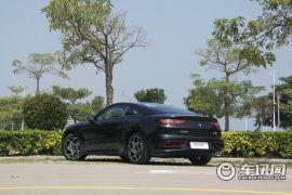 合众汽车-哪吒GT