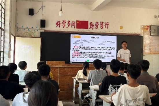 宝马捐赠200万元第三次帮扶云南两县乡村教育