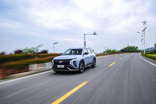 相比CVT、干式双离合 沐飒的6AT更靠谱           