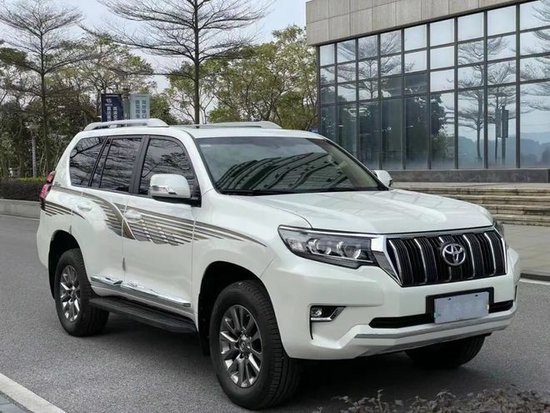 2023款丰田普拉多4000TXL出售63万起提