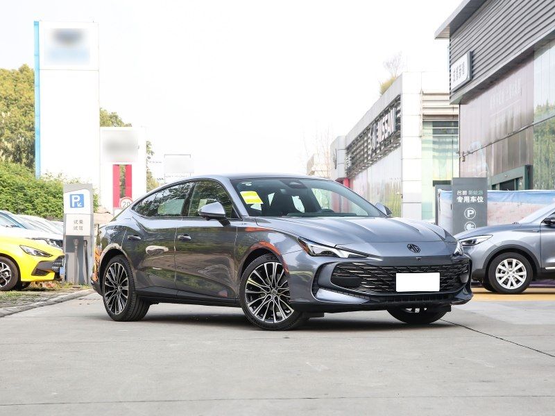 MG7正价销售中 目前售价11.98万元起   