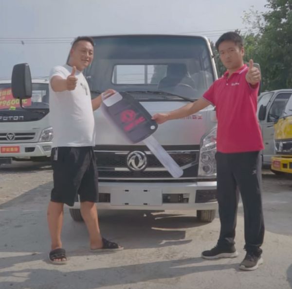 卡友故事丨东风小霸王W15,带他踏上丰收后的坦途