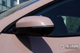 合众汽车-哪吒X