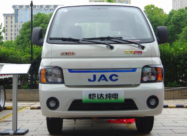 低<font color='red'>用车</font><font color='red'>成本</font> 高运输配置，江淮轻卡恺达纯电小卡备受关注