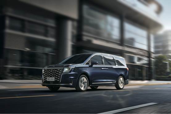 讯飞星火AI大模型和鸿蒙座舱双双加持，瑞风RF8新车不得起飞喽