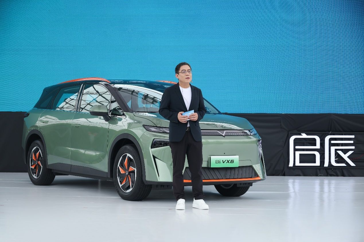 启辰VX6全系焕新登场 百变床车