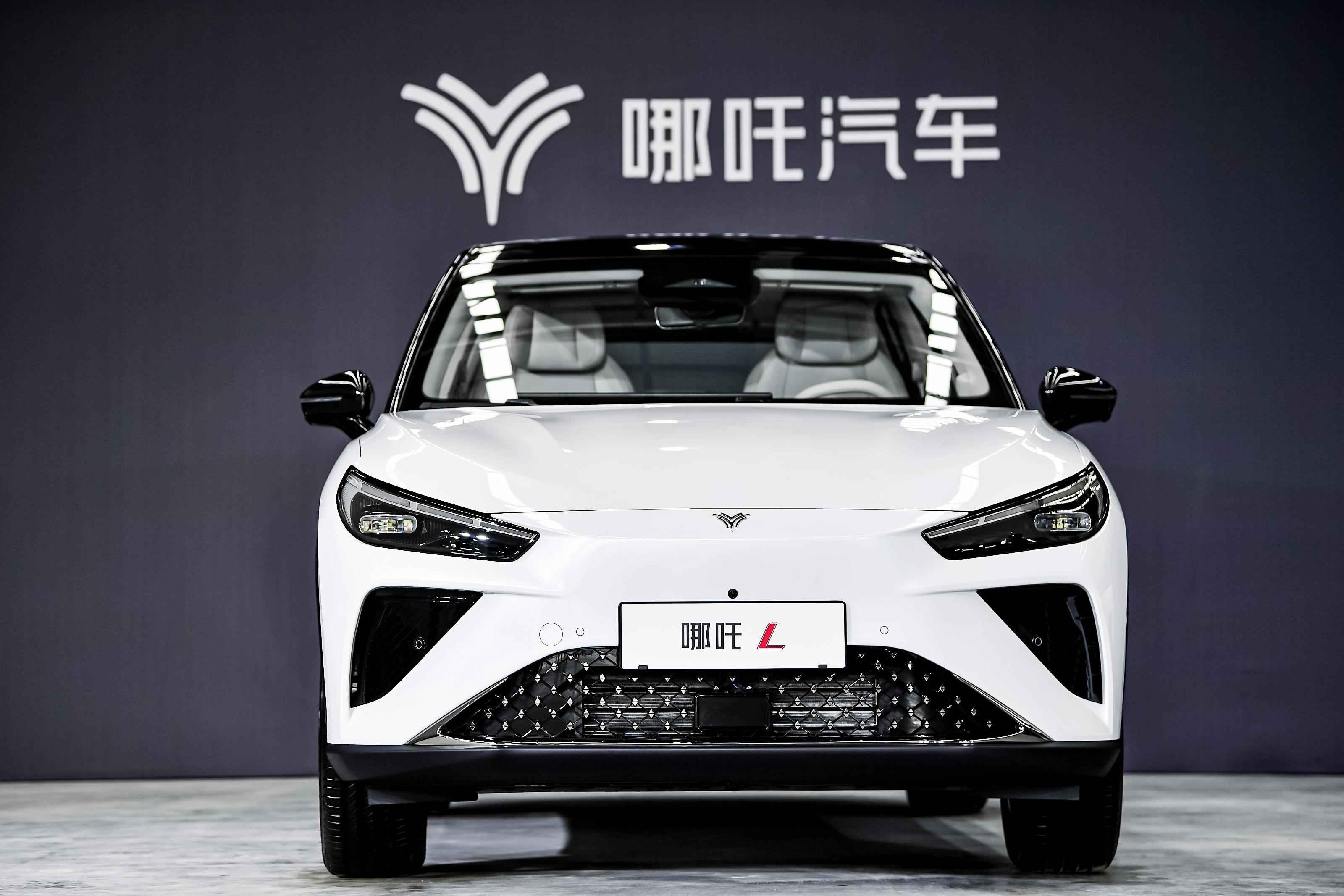 售价12.99万-15.99万元,哪吒L正式上市