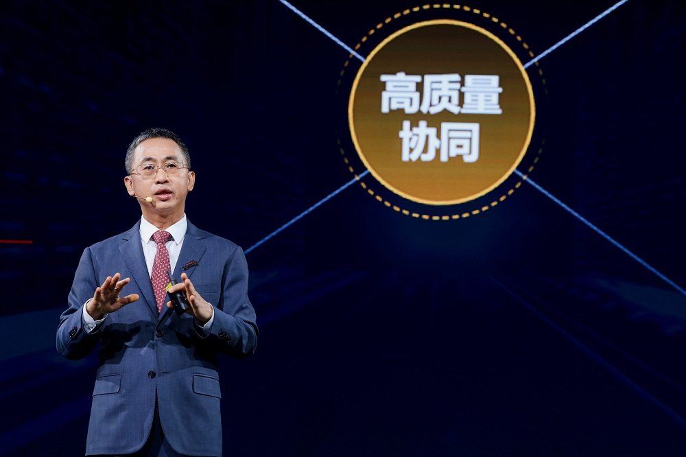 华为侯金龙:共建超充网络,提高用户体验,加速汽车电动化