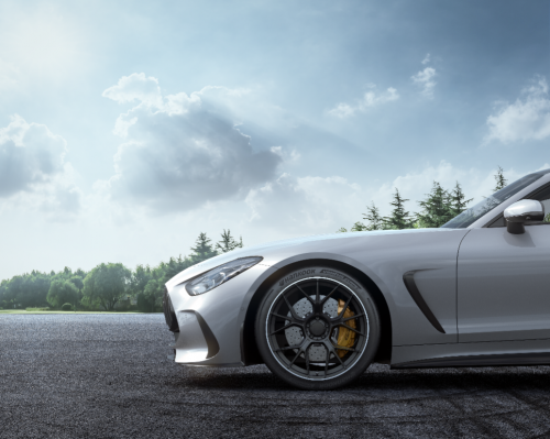 韩泰轮胎为梅赛德斯-AMG GT跑车配套Ventus S1 evo Z轮胎