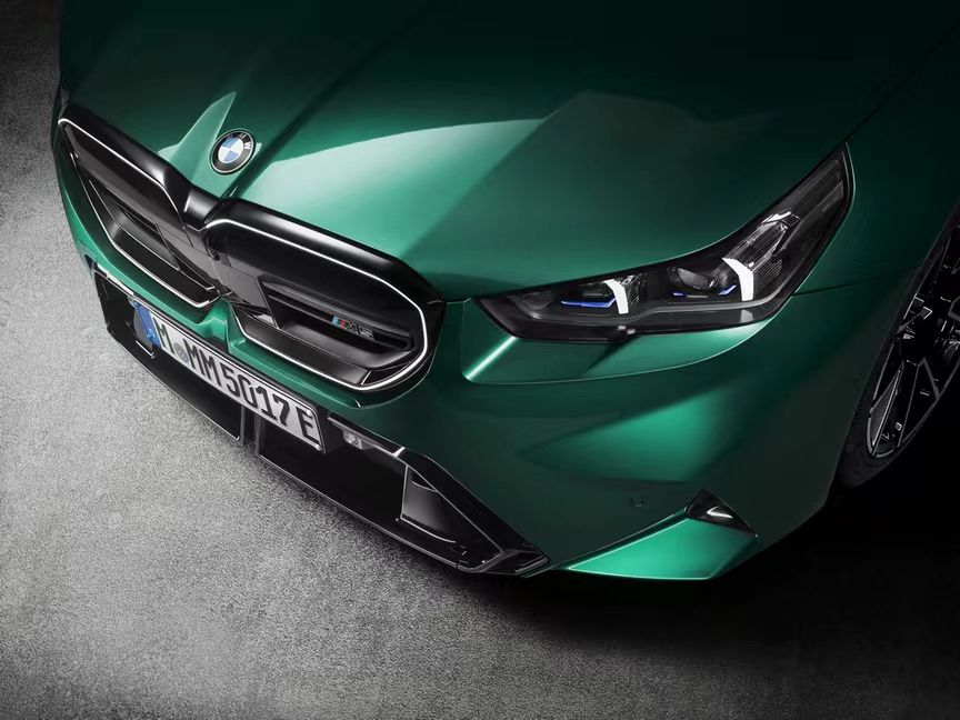 “力量”与“速度”浑然一体 全新BMW M5将于成都车展亮相